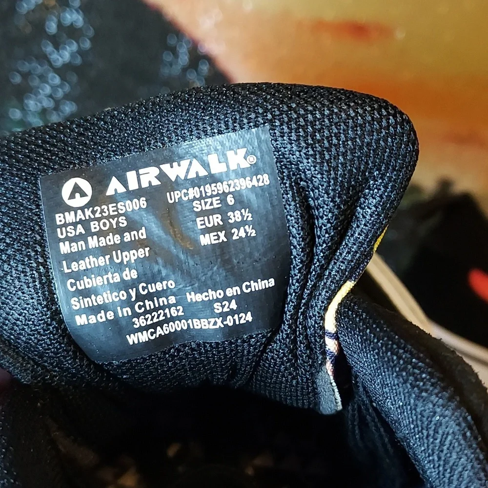 Boys Airwalk Huntington Sneaker Black Tie